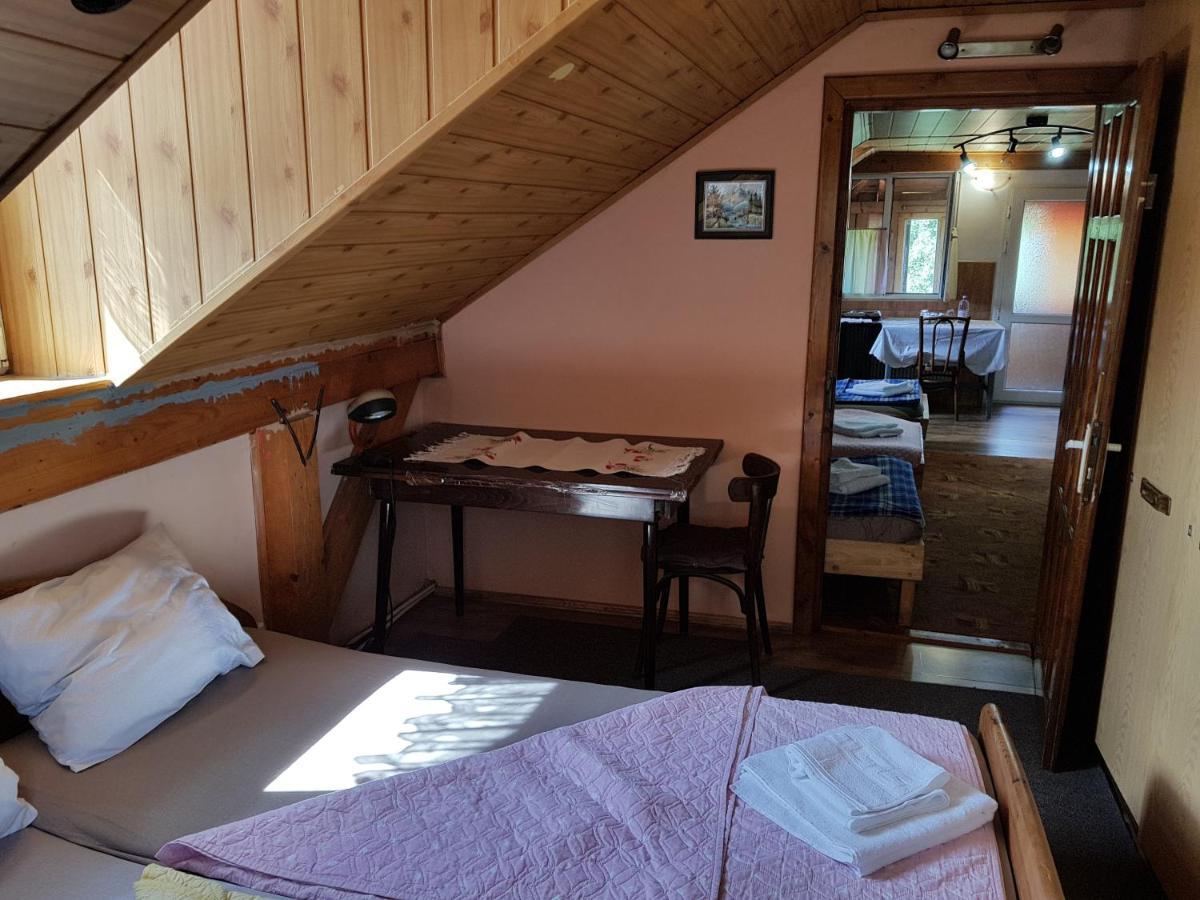Hompot Accommodation Deva Exterior foto